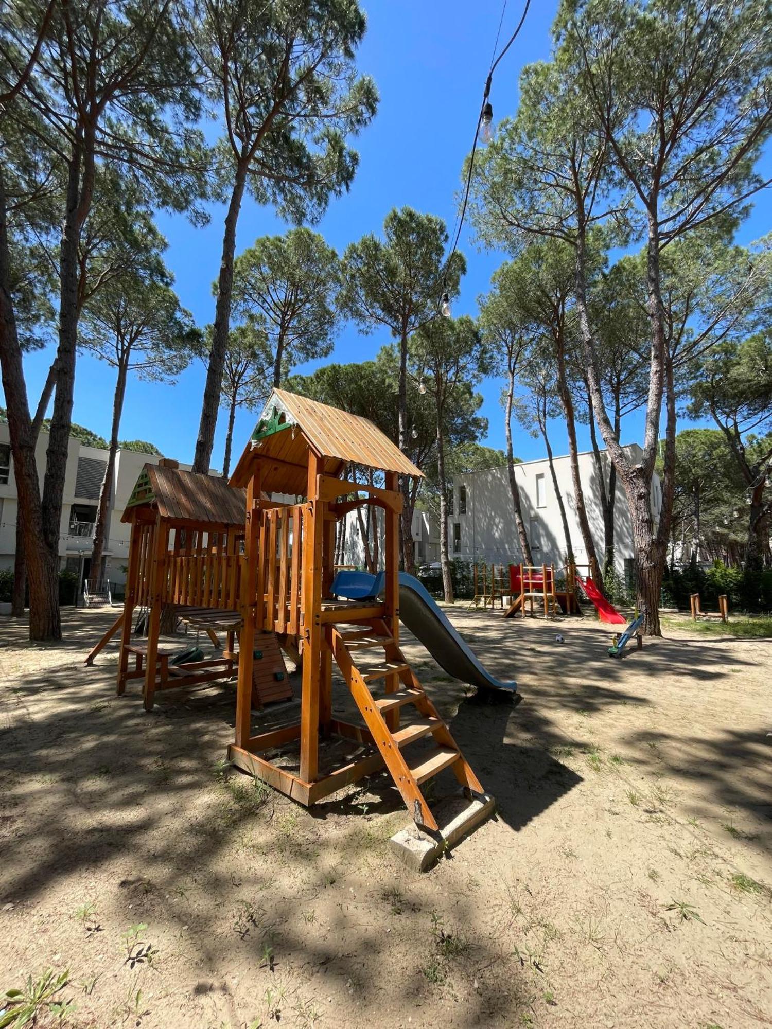 M&E Premium Apartments - San Pietro Durrës Esterno foto