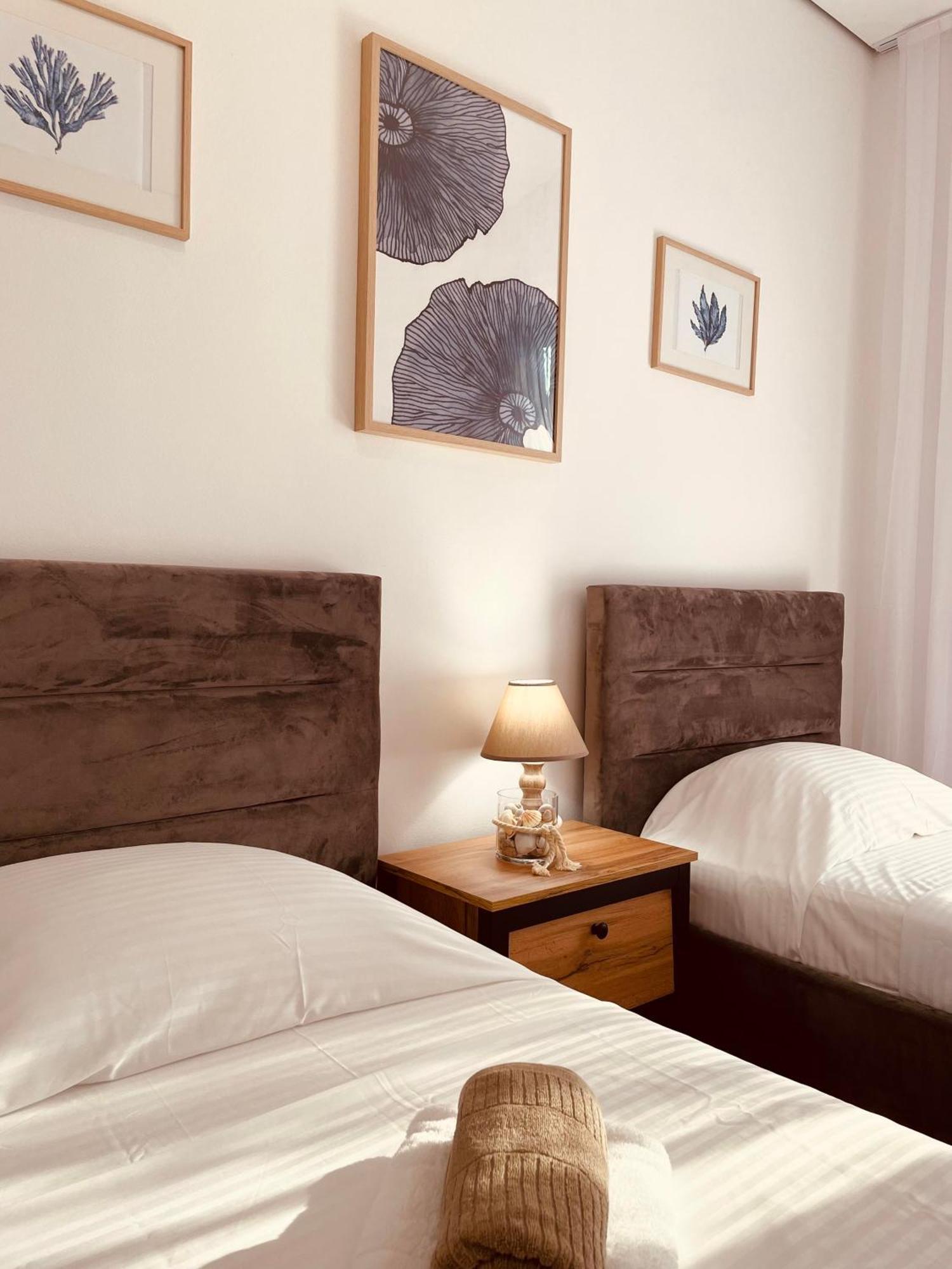 M&E Premium Apartments - San Pietro Durrës Esterno foto
