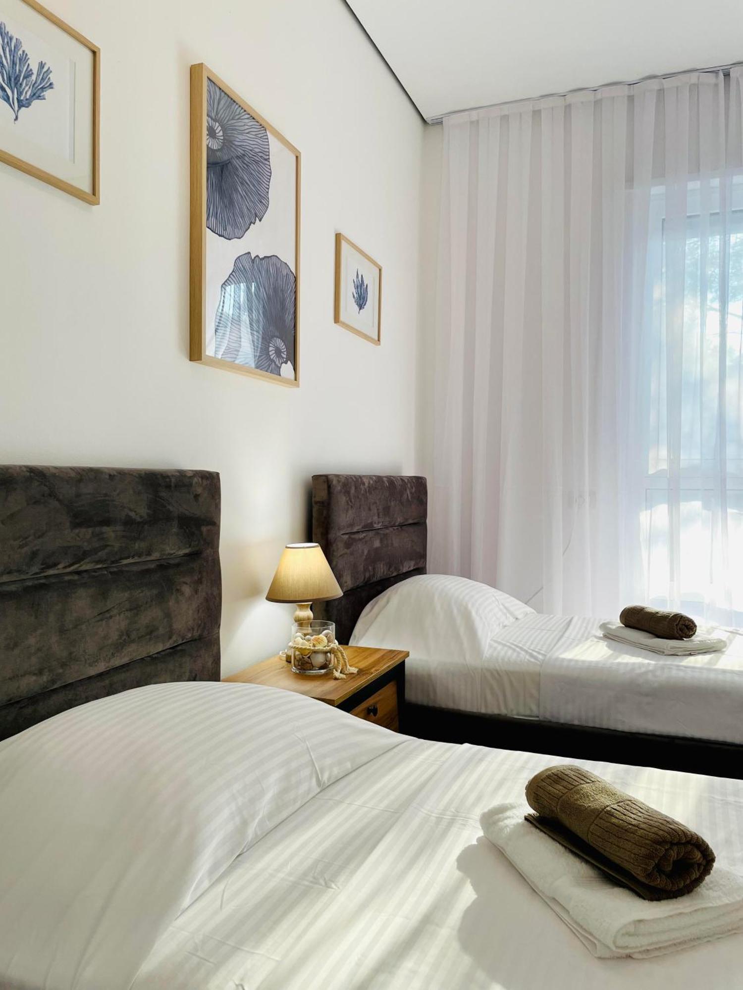 M&E Premium Apartments - San Pietro Durrës Esterno foto