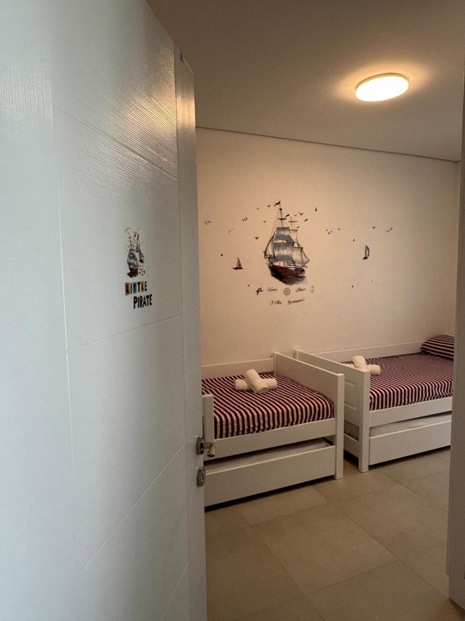 M&E Premium Apartments - San Pietro Durrës Esterno foto
